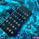 La pantalla no es tan luminosa como en los OnePlus 8.